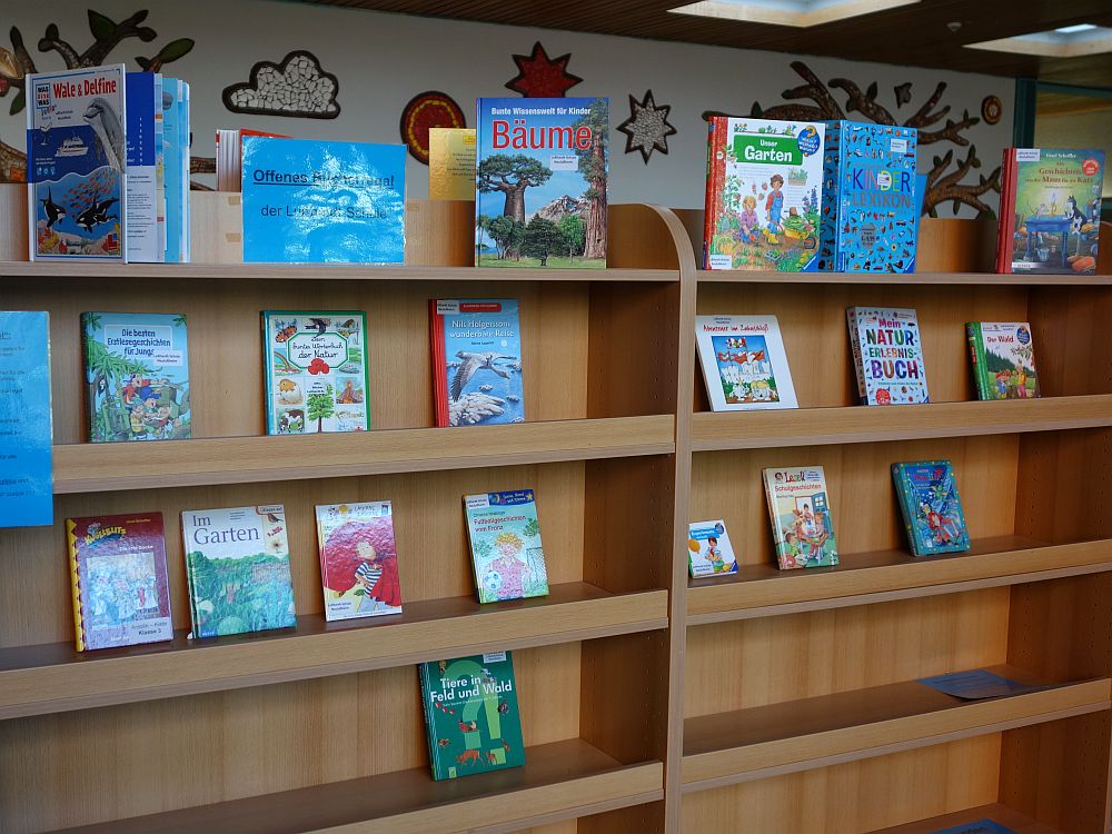 Offenes Bücherregal Offenes Bücherregal